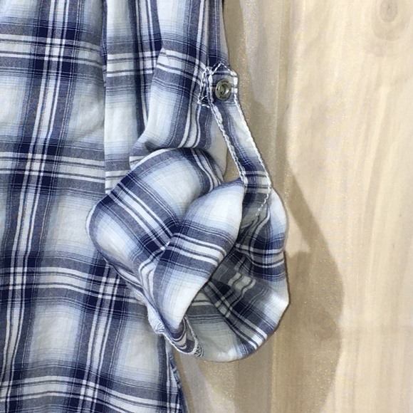 ♥️Guess women blouses Large - Picture 3 of 6